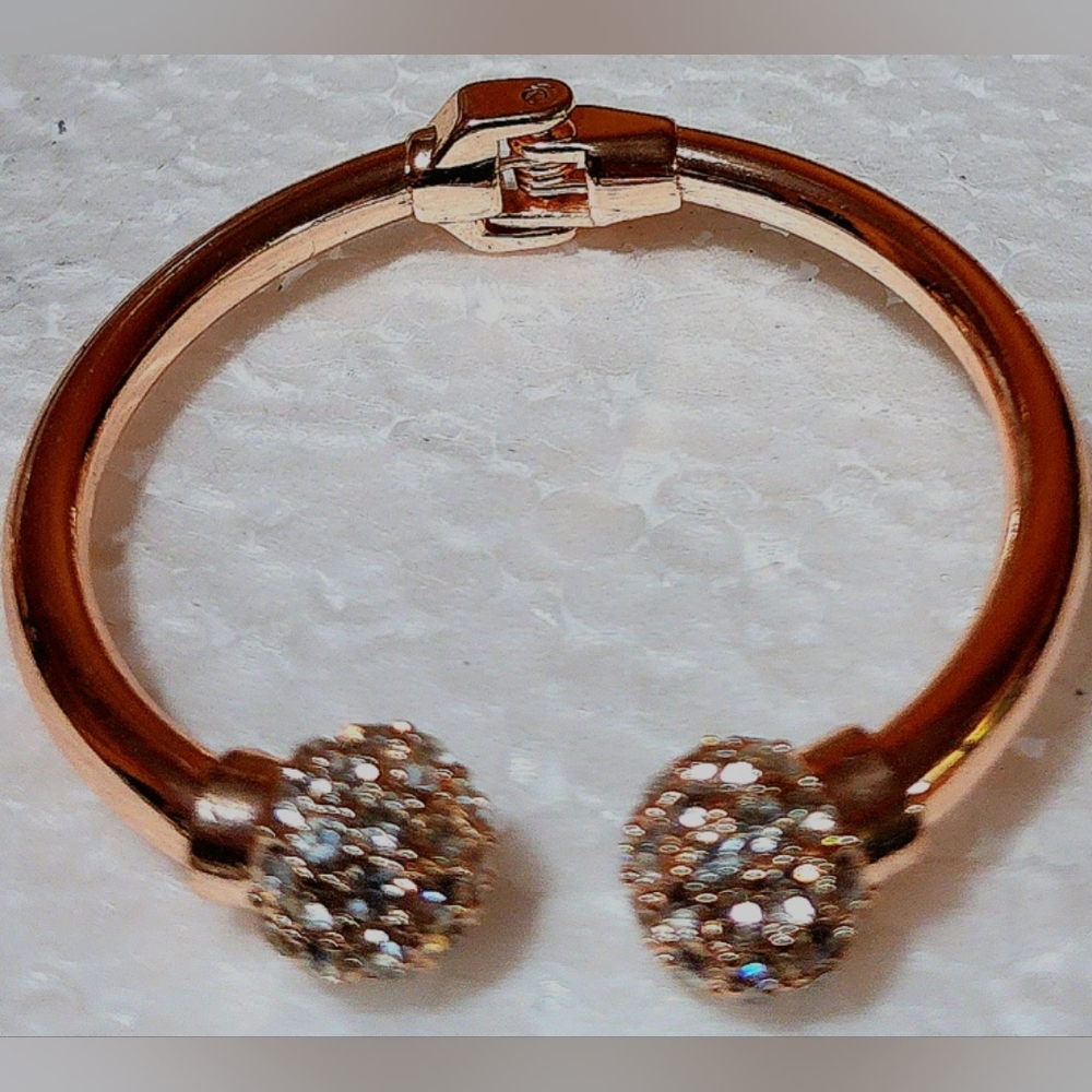 Bracelet - Picture 2 of 2